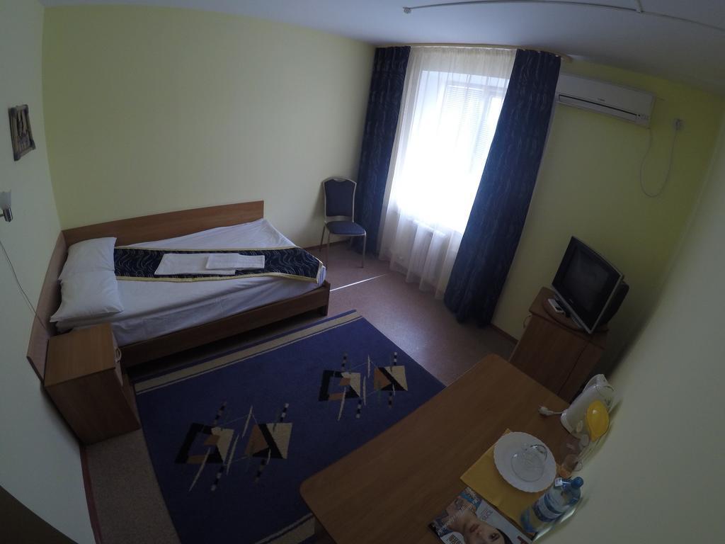 Kurmet Hotel Oral Ruang foto