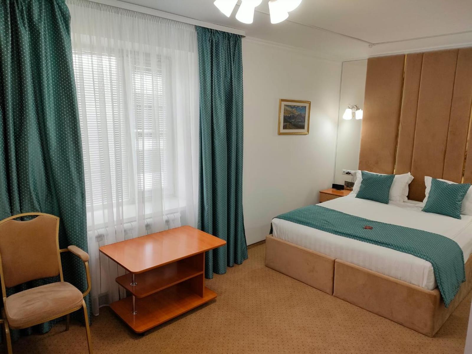 Kurmet Hotel Oral Bagian luar foto