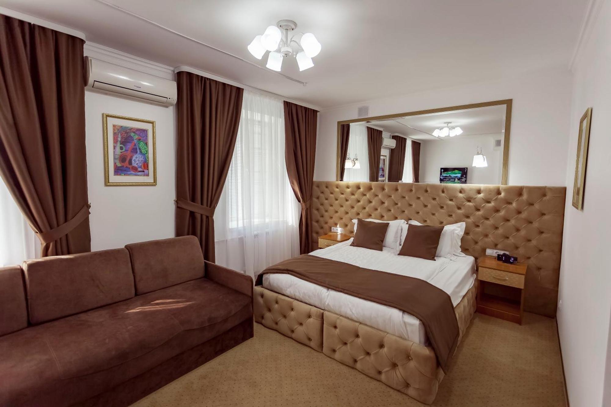 Kurmet Hotel Oral Bagian luar foto