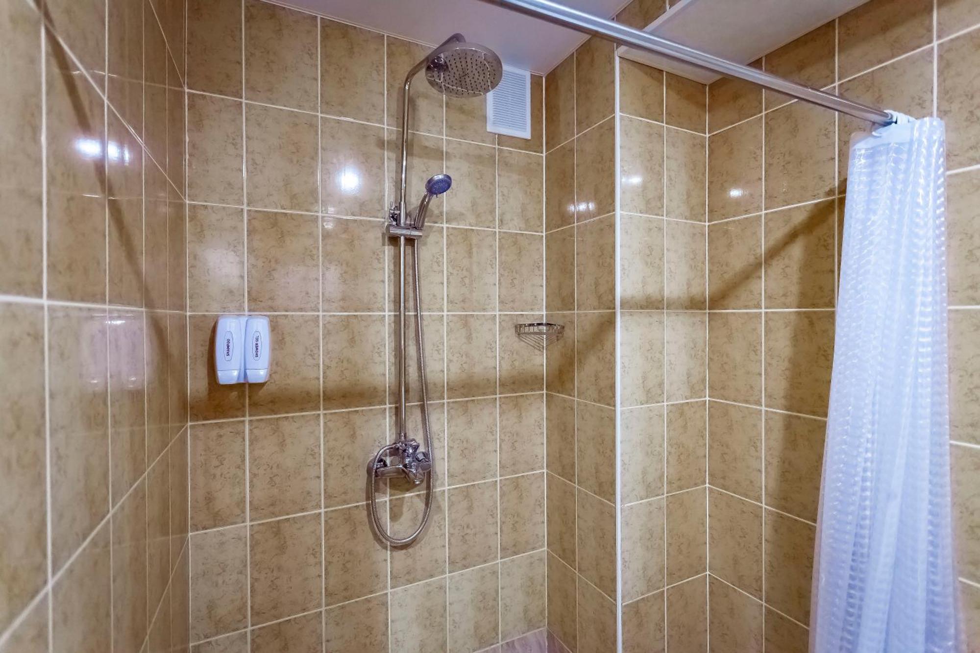 Kurmet Hotel Oral Bagian luar foto
