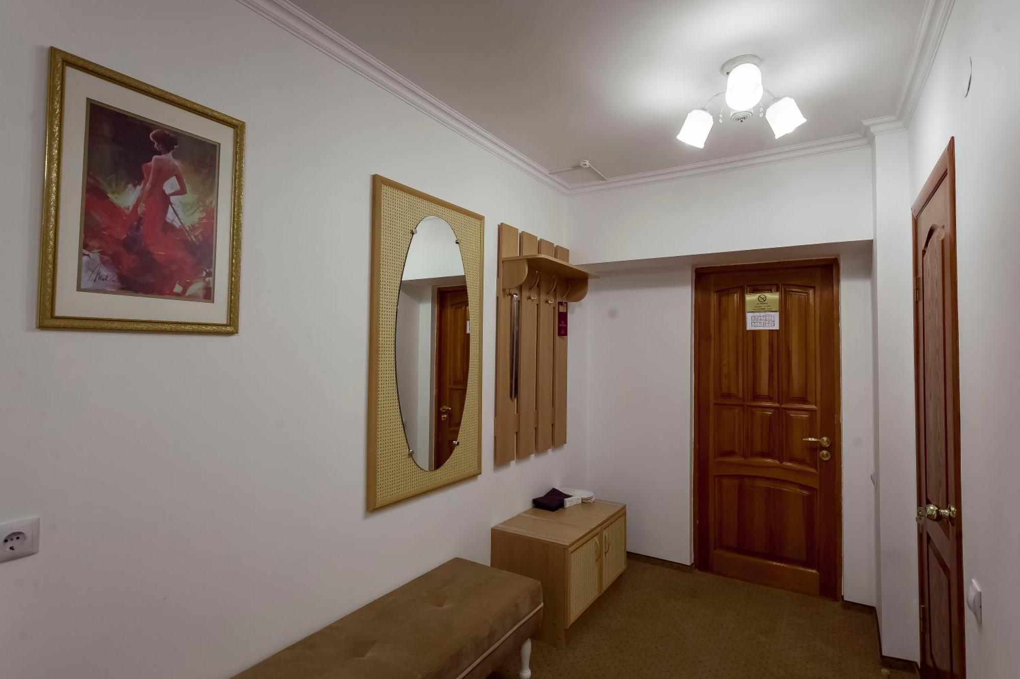 Kurmet Hotel Oral Bagian luar foto