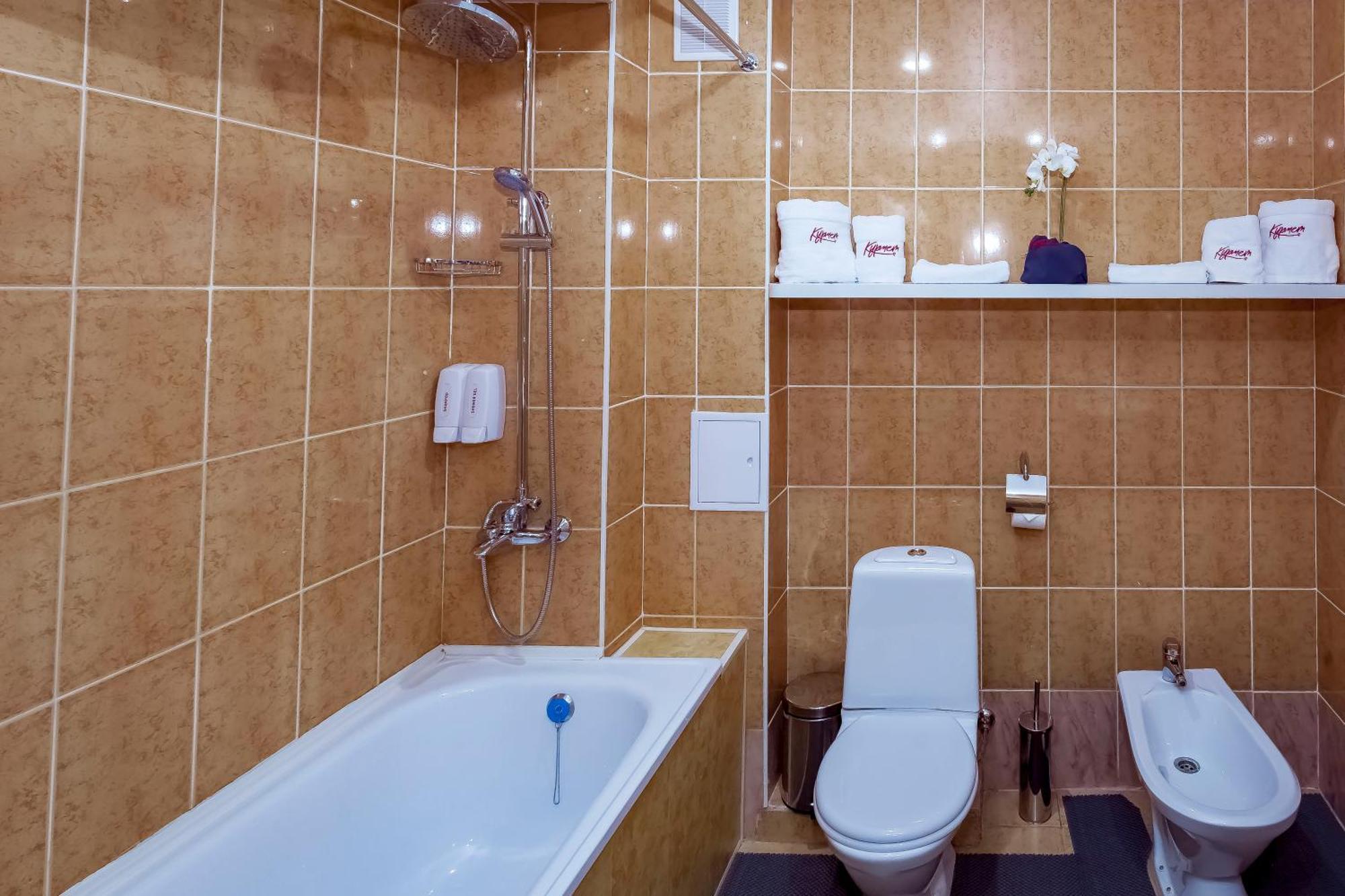Kurmet Hotel Oral Bagian luar foto
