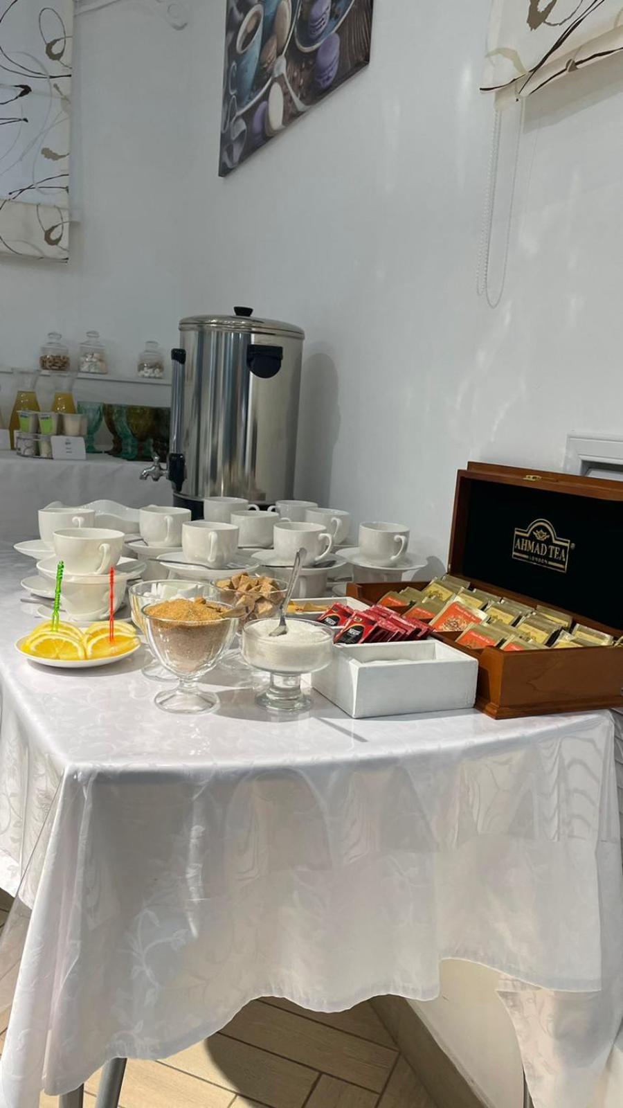 Kurmet Hotel Oral Bagian luar foto