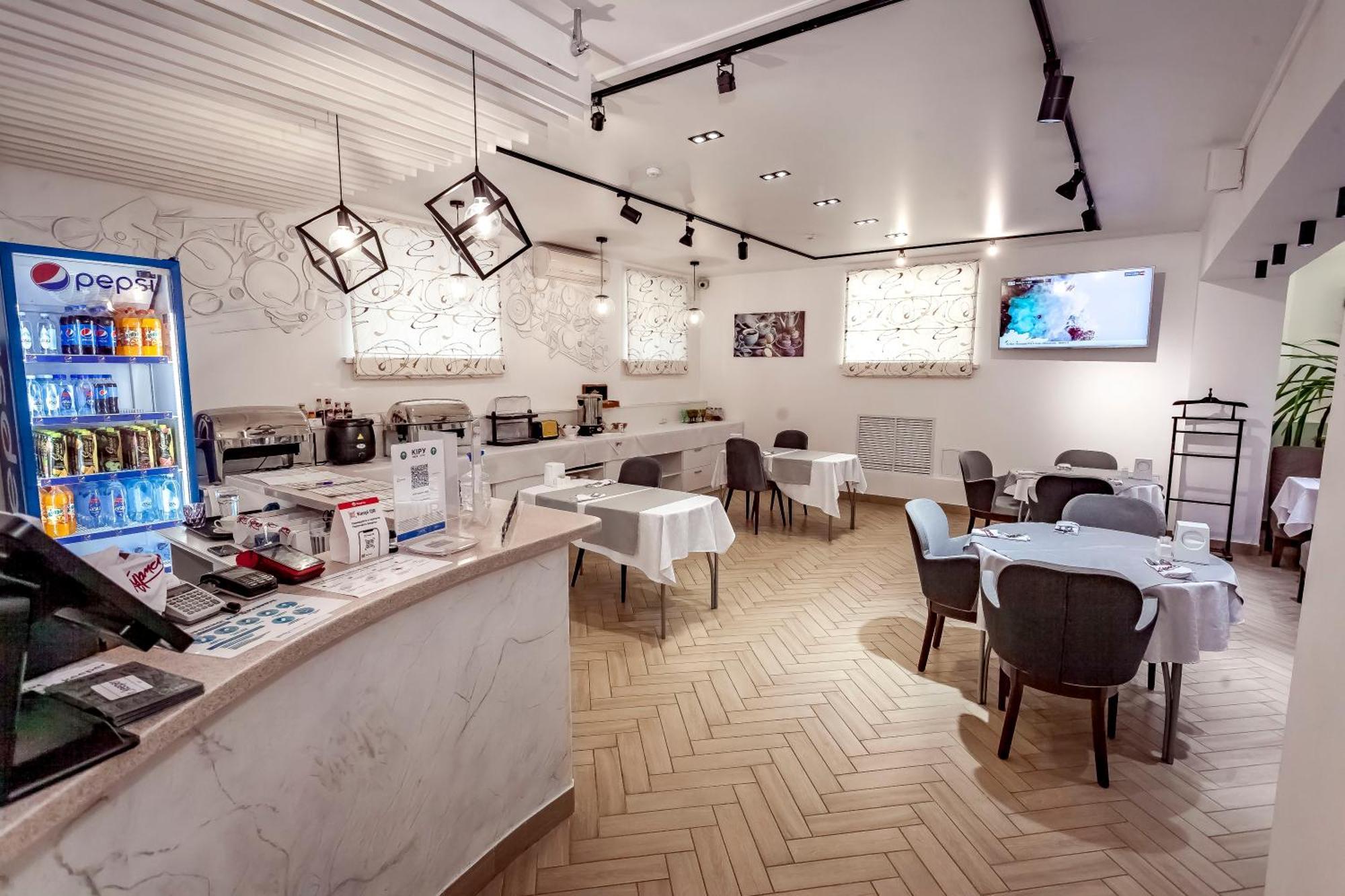 Kurmet Hotel Oral Bagian luar foto