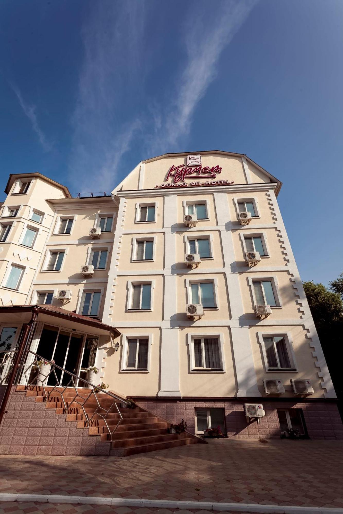 Kurmet Hotel Oral Bagian luar foto