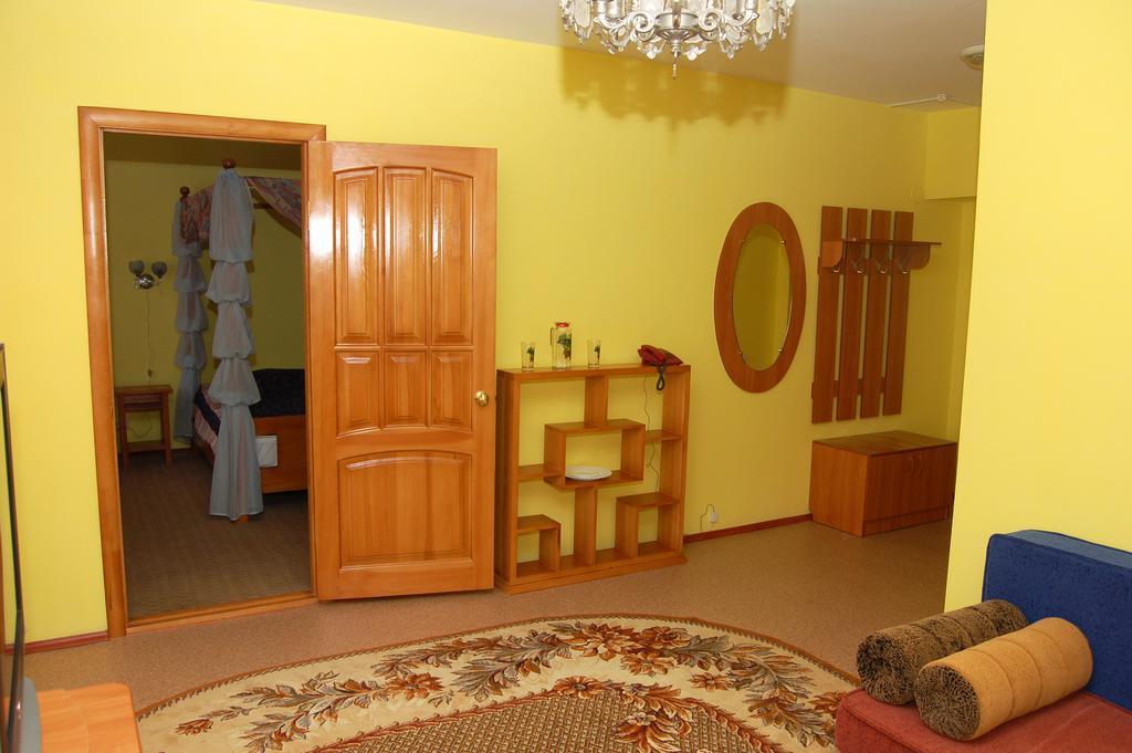Kurmet Hotel Oral Bagian luar foto