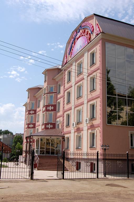 Kurmet Hotel Oral Bagian luar foto